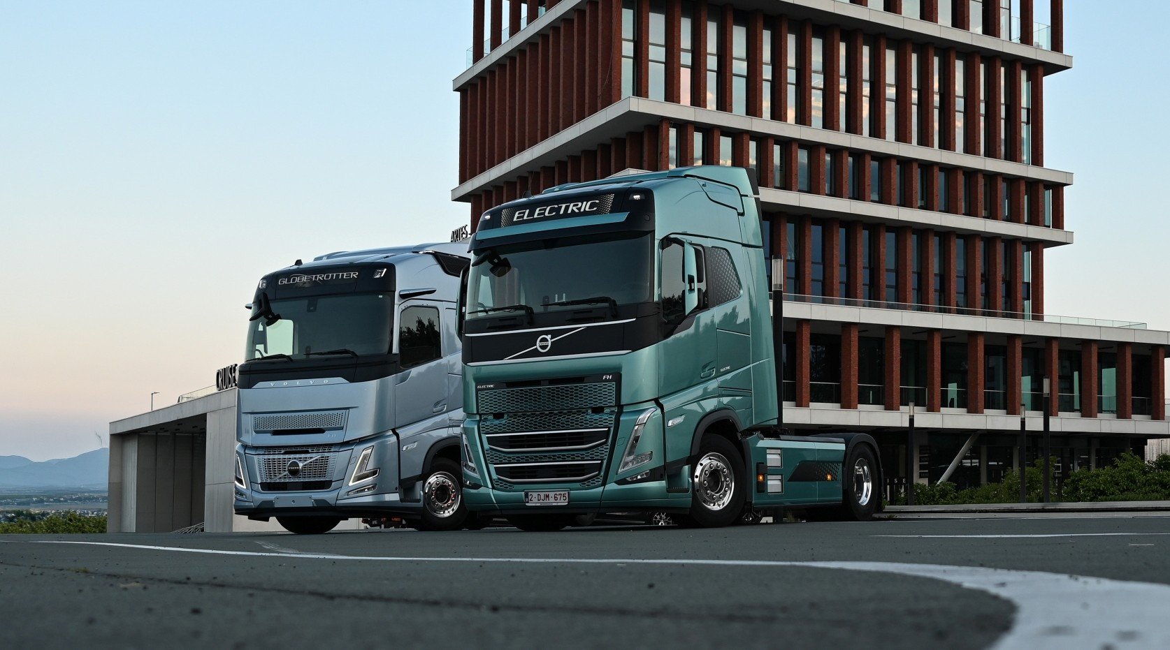 Derma Trucks Vooraanzicht van Volvo Trucks\n